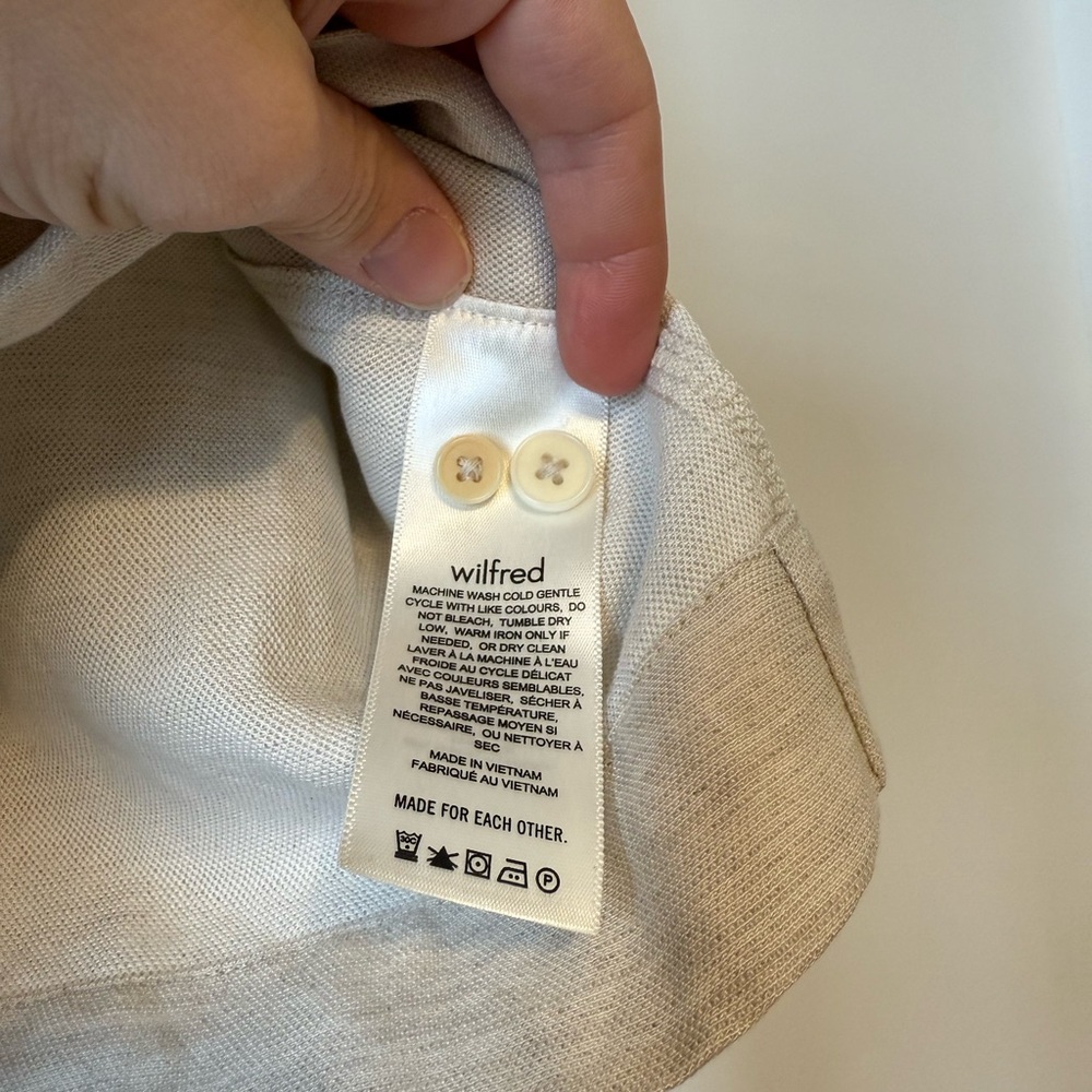 Wilfred Light Beige Linen Cropped Button-Down Shirt - Picture 5 of 6